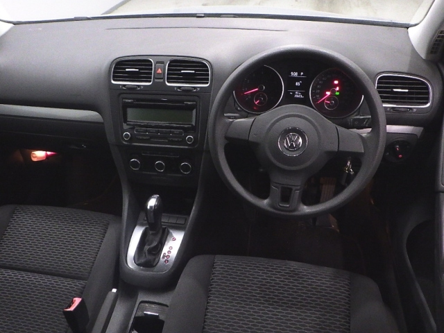 VOLKSWAGEN GOLF 2011
