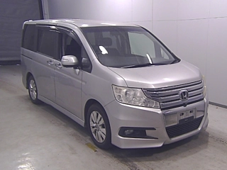 HONDA STEP WAGON 2011