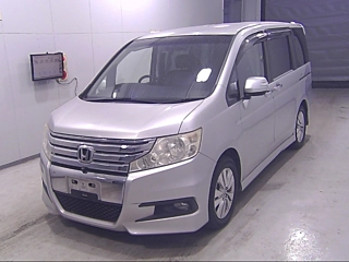 HONDA STEP WAGON 2011