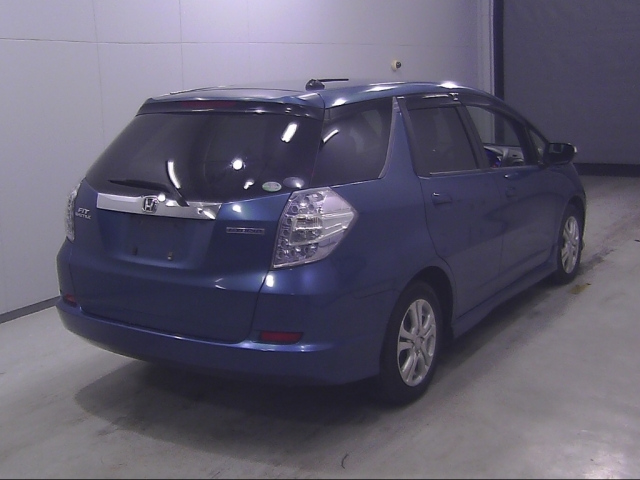 HONDA FIT SHUTTLE 2011