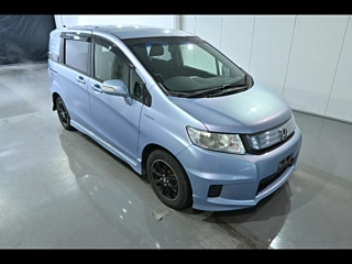 HONDA FREED 2013