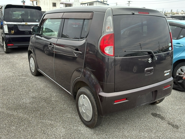 SUZUKI MRWAGON 2011