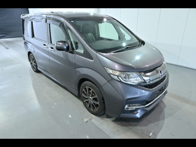 HONDA STEP WAGON 2015