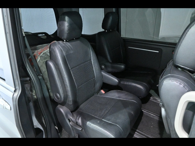 HONDA STEP WAGON 2015