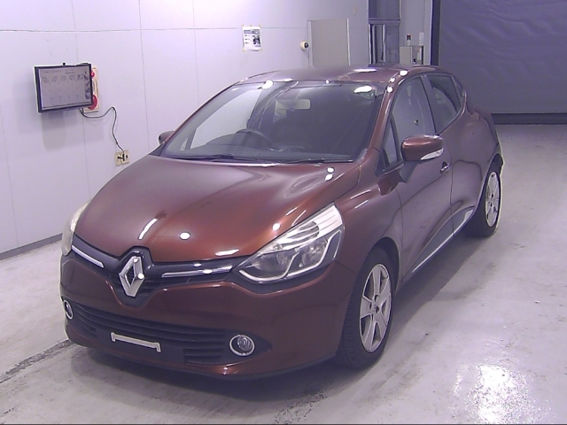 RENAULT LUTECIA 2014