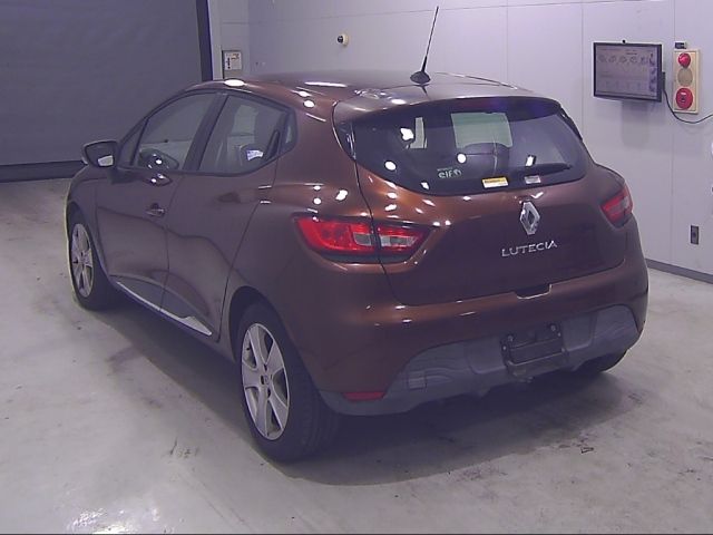 RENAULT LUTECIA 2014