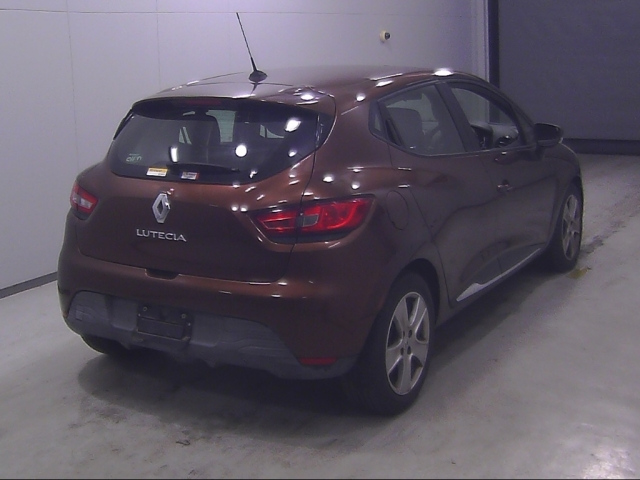 RENAULT LUTECIA 2014