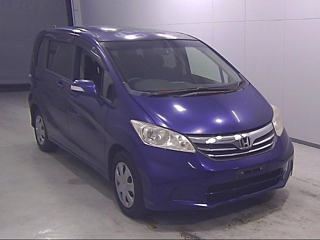 HONDA FREED 2013
