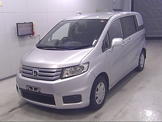 HONDA FREED 2010