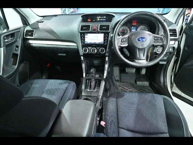 SUBARU FORESTER 2015