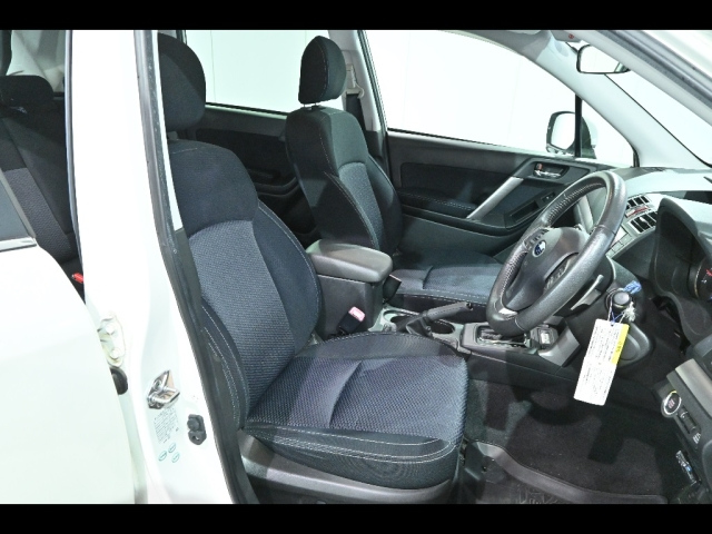 SUBARU FORESTER 2015