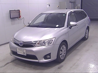 TOYOTA COROLLA FIELDER 2013