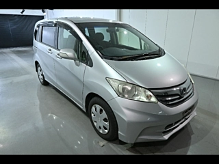 HONDA FREED 2012