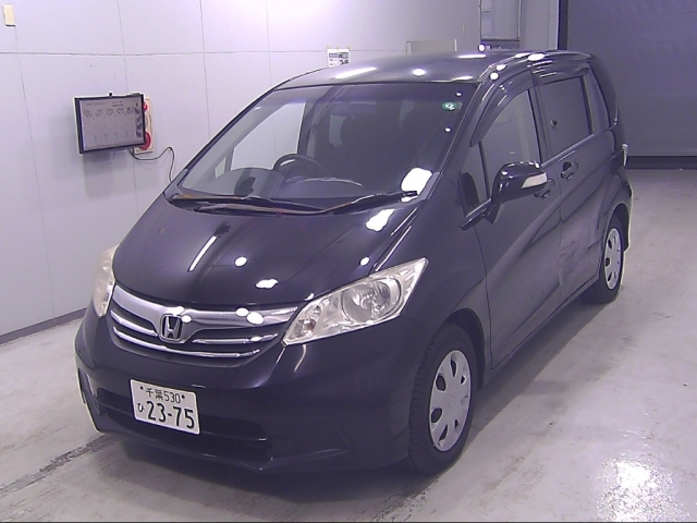 HONDA FREED 2013