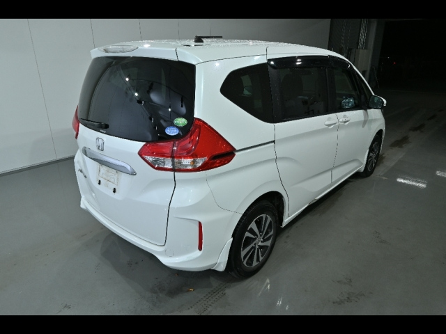 HONDA FREED 2016
