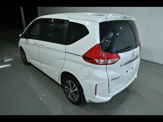 HONDA FREED 2016