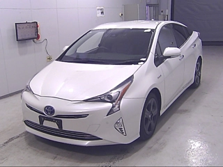 TOYOTA PRIUS 2017