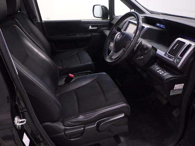 HONDA STEP WAGON 2012