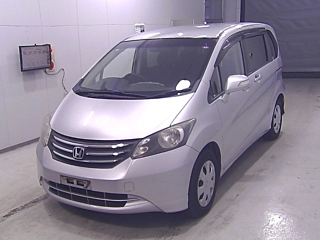 HONDA FREED 2010