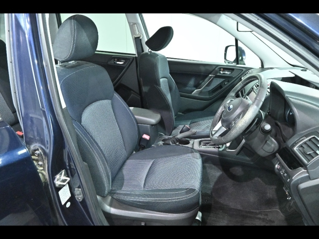 SUBARU FORESTER 2017