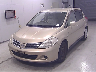 NISSAN TIIDA 2009