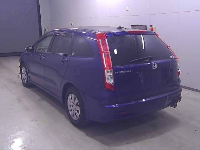 HONDA STREAM 2010