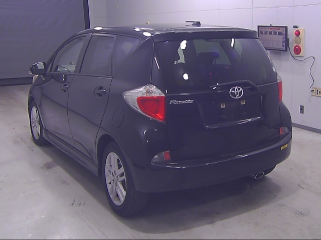 TOYOTA RACTIS 2011