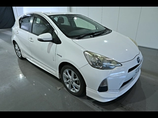 TOYOTA AQUA 2013