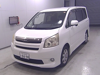 TOYOTA NOAH 2008