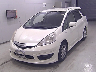 HONDA FIT SHUTTLE 2013