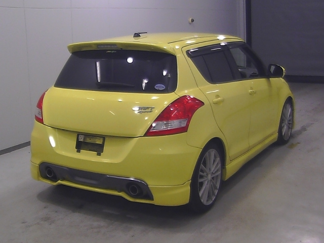 SUZUKI SWIFT 2012
