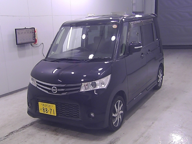 NISSAN ROOX 2012