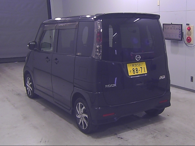 NISSAN ROOX 2012