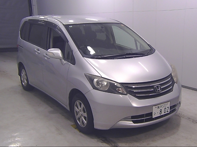 HONDA FREED 2010