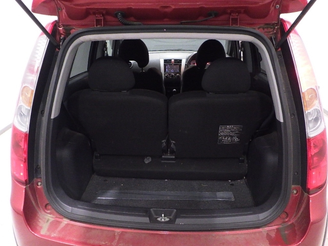 MITSUBISHI COLT 2011