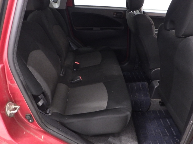 MITSUBISHI COLT 2011