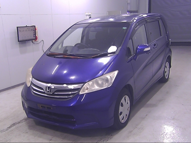 HONDA FREED 2013