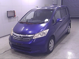 HONDA FREED 2013