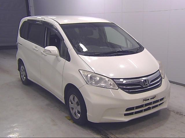 HONDA FREED 2012