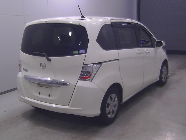 HONDA FREED 2012