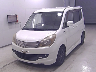 SUZUKI SOLIO 2013