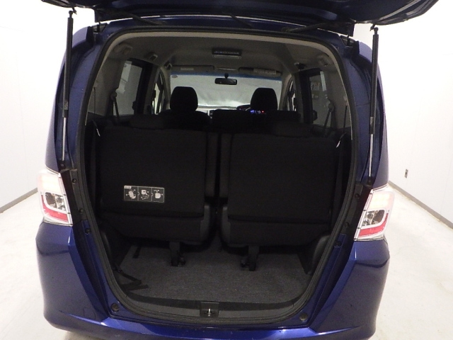 HONDA FREED 2013
