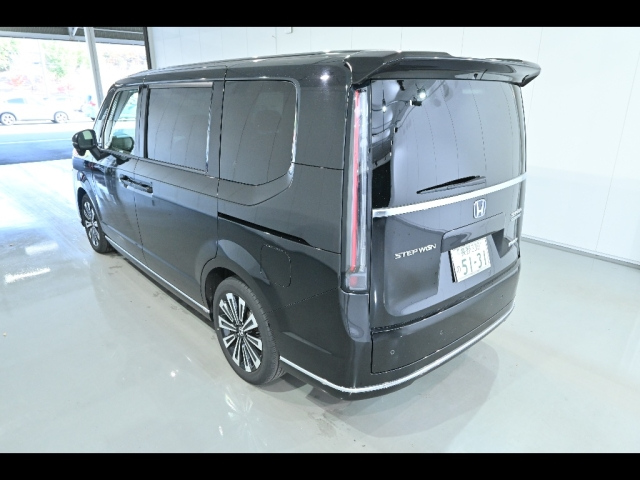 HONDA STEP WAGON 2023