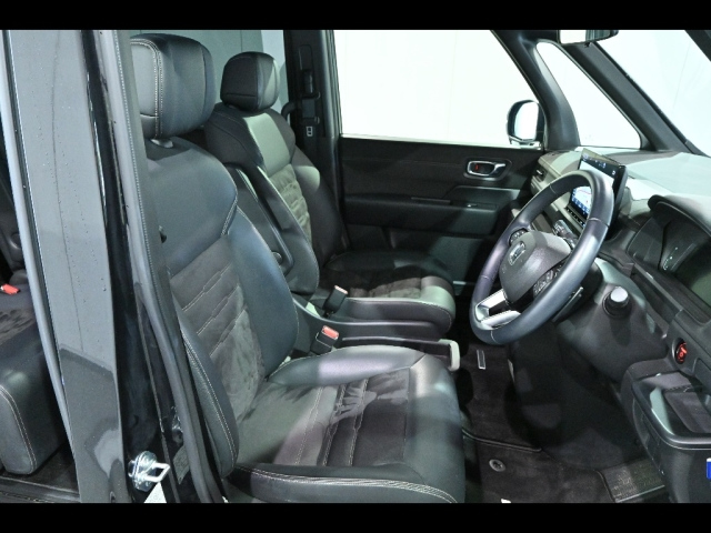 HONDA STEP WAGON 2023