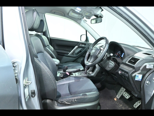 SUBARU FORESTER 2014