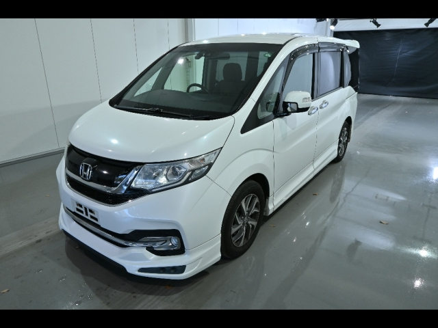 HONDA STEP WAGON 2017