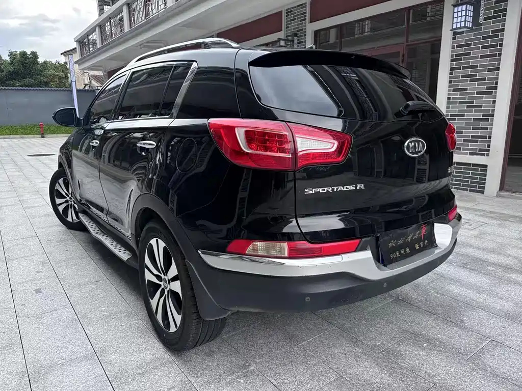 KIA SPORTAGE 2012