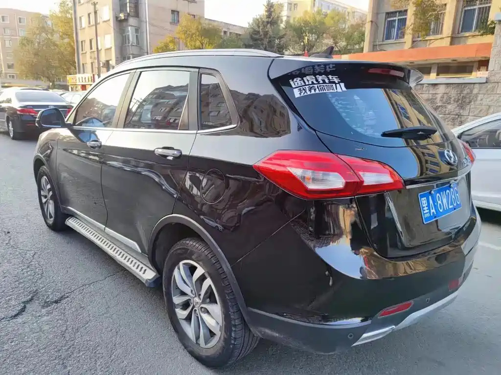 BAIC SENOVA X65 2015