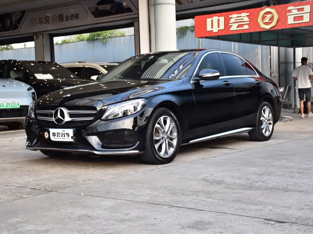 MERCEDES BENZ C-CLASS 2015