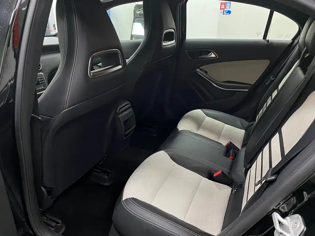 MERCEDES BENZ A-CLASS IMPORT 2013